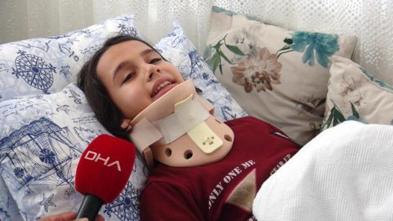 Okulda 4 arkadaşının dövdüğü Ali Emirin boynu kırıldı