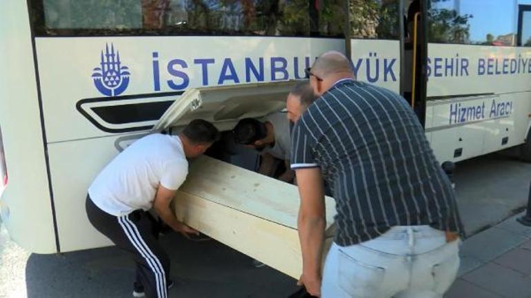 Yol kenarında cenaze taşıma tartışması: Ne yapacağımızı şaşırdık