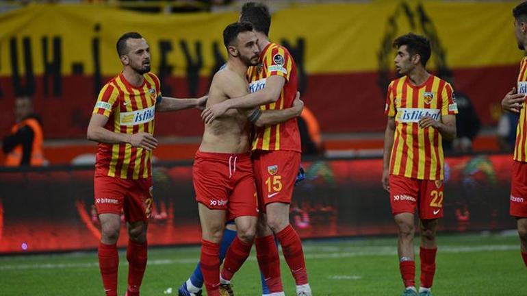 ÖZEL - Berna Gözbaşı açıkladı Kayserisporda transfer müjdesi, Hikmet Karamanla yeni sözleşme sinyali