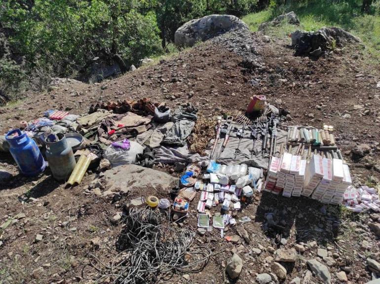 Pençe-Kilit Operasyonu’nda PKK’ya ait çok sayıda silah ve mühimmat ele geçirildi