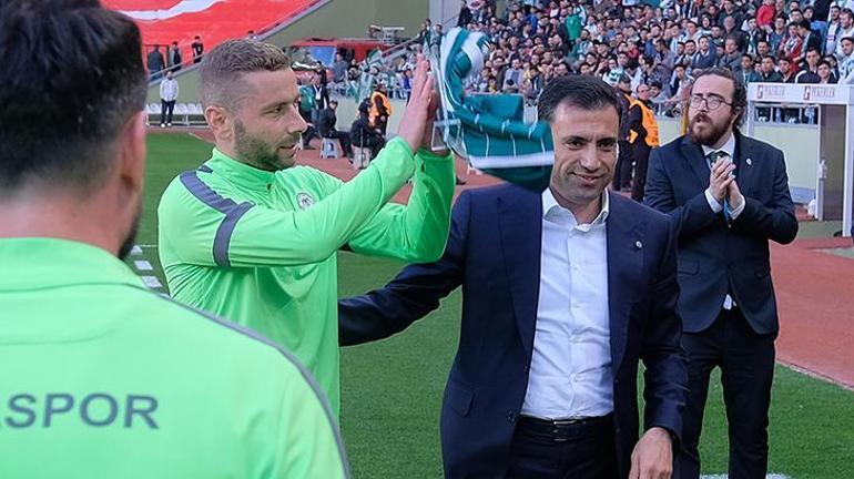 Son dakika: Konyasporun yıldızından unutulmaz veda Futbolu bırakma kararı aldı