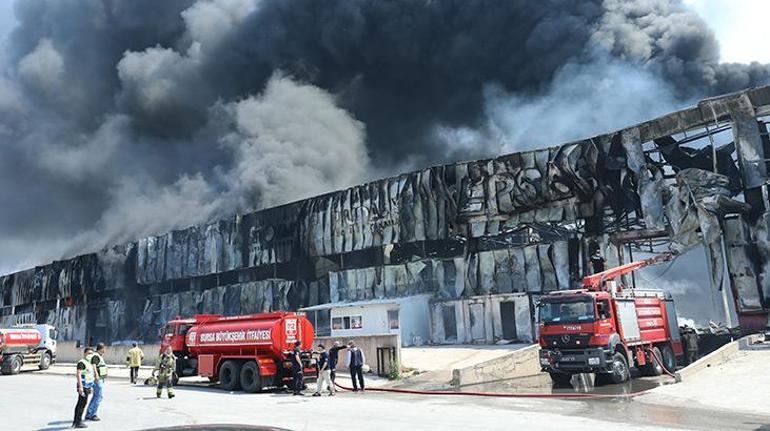 Bursadaki büyük fabrika yangını kontrol altına alındı