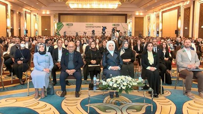 Emine Erdoğan: Maddelerle ya da teknolojiyle köle efendi ilişkisi kuruyoruz