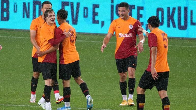 Son dakika: Arda Turanın görüntüsü dikkat çekti Fenerbahçe - Galatasaray derbisine damga vurdu