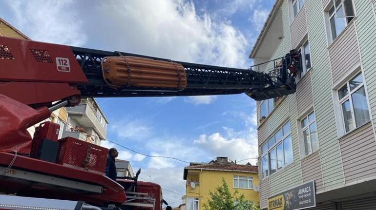 3 katlı binada yangın çıktı Kiracı ve ev sahibi birbirine girdi