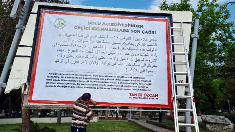 Tanju Özcanın ilanları nefret ve ayrımcılık suçlamasıyla kaldırıldı
