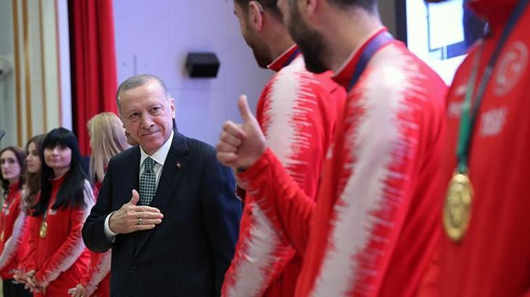 Son dakika: Erdoğandan 19 Mayıs Gençlik Buluşmasında net mesaj: Gençleri kucaklayan anlayışla tuzakları bozduk