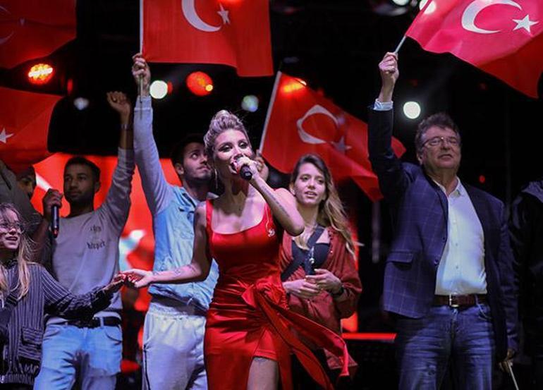 İrem Derici: Kalbim hasarlı ama aşka açık