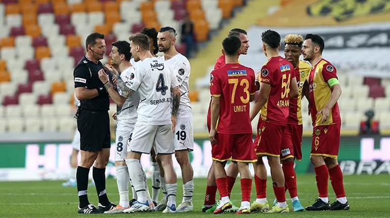 Son dakika: Yeni Malatyaspor - Fenerbahçe maçında ortalık karıştı Dakika 23te oyundan atıldı