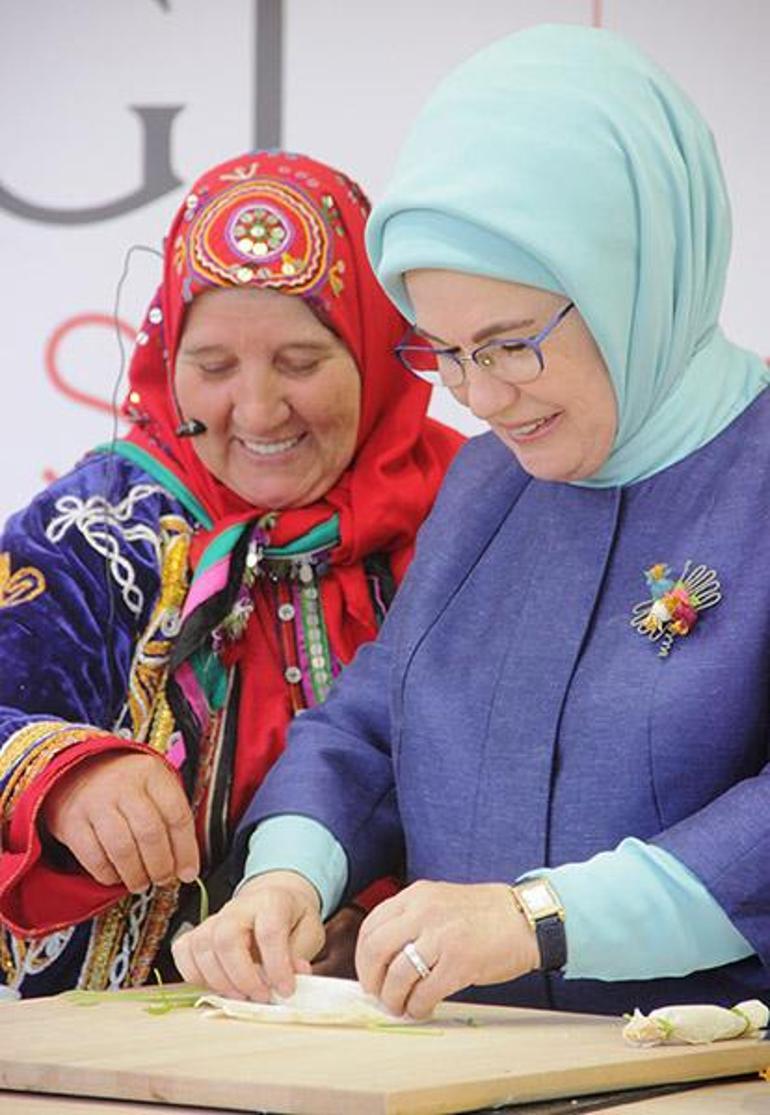 Balıkesir Gastronomi Festivali’nde Emine Erdoğan’dan sıfır atık vurgusu: Mutfağı atıksız kılan ardındaki öğretidir