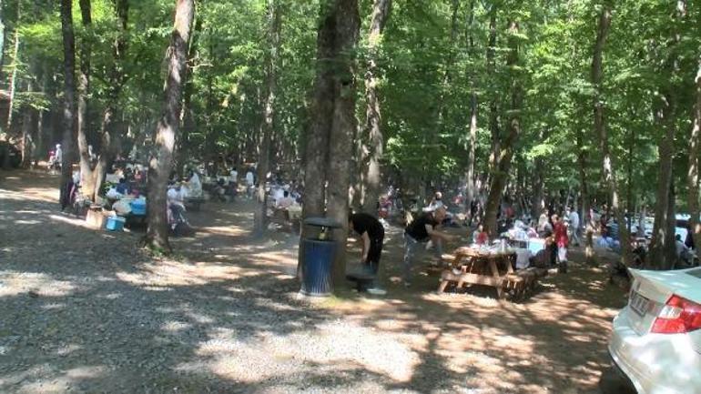 Belgrad Ormanını çöplüğe çevirdiler