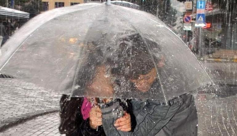 Meteorolojiden Doğu ve Batı Karadeniz için şiddetli yağış uyarısı