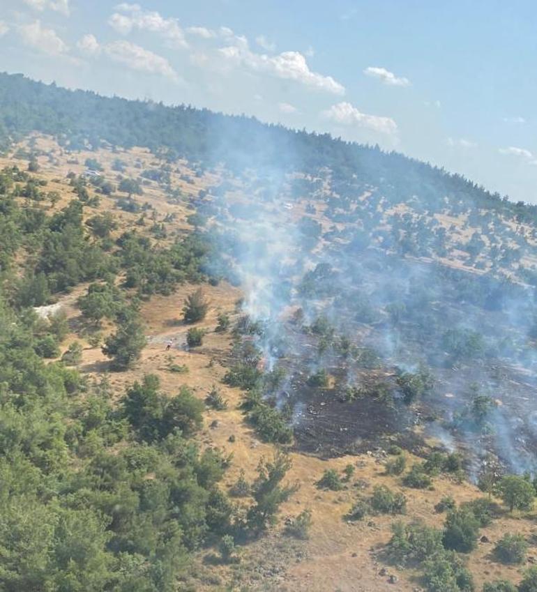 Manisadaki orman yangını büyümeden söndürüldü