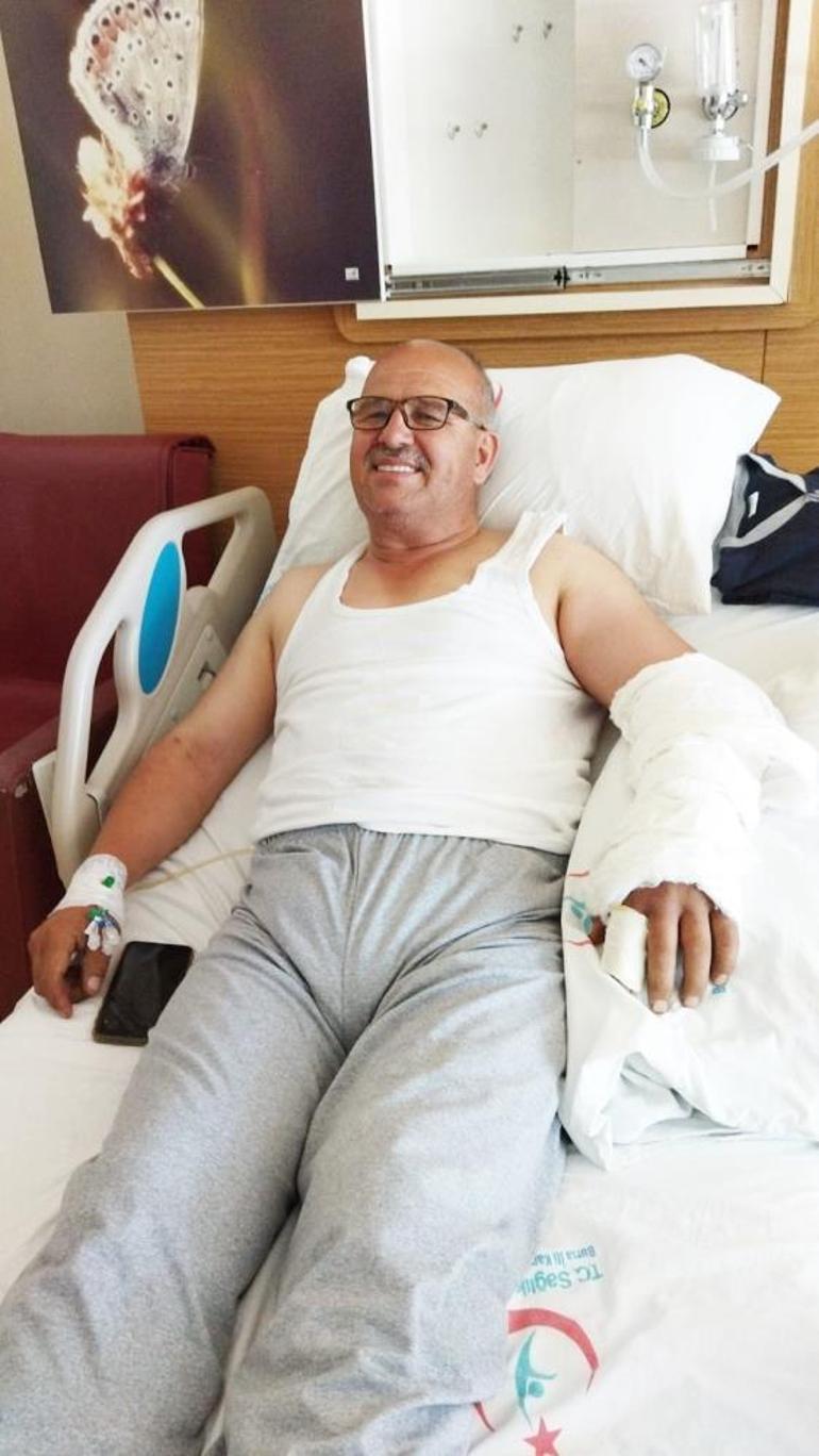 Elini ısıran yılanı poşete koyup hastaneye götürdü Bu karar hayatımı kurtardı
