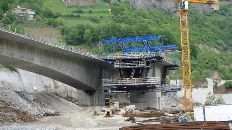 Zigana Tüneli inşaatının tamamlanması için çalışmalar sürüyor Avrupanın ve Türkiyenin en uzun çift tüplü karayolu tüneli olacak