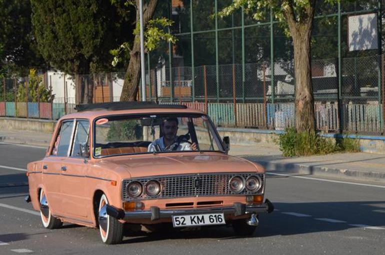 Yıpranmış halde satın aldığı araca 90 bin TL’lik restorasyon yaptı