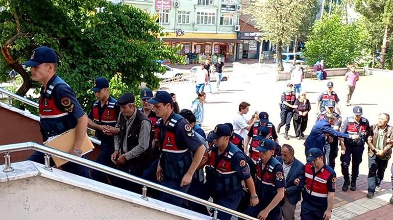 Kesik baş cinayetinde kardeşi ve yengesinin bulunduğu 6 kişi adliyede