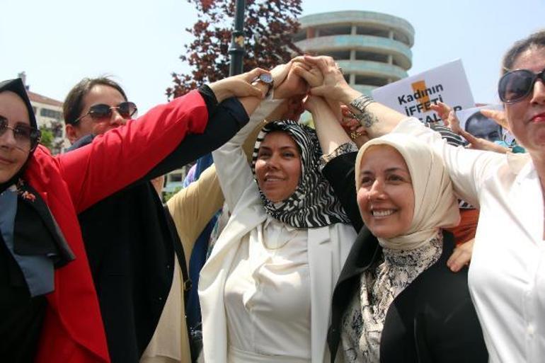 Tanju Özcan, kendisini protesto edenlere dans ederek karşılık verdi