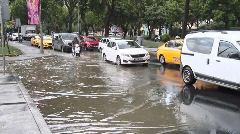 Meteoroloji uyarmıştı İstanbulda sağanak yağış başladı