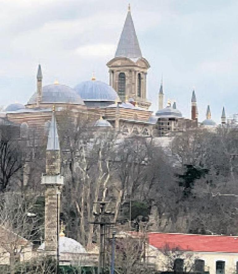 ‘Adalet buradan dağıtılıyor’