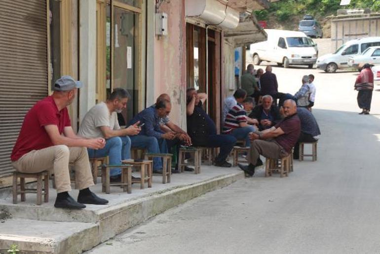 Rizeden fıkra gibi bir bina daha Gören şaşkınlıkla bakıyor