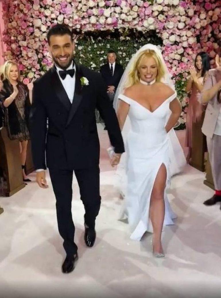 Britney Spears ve Sam Asgharinin düğününden ilk kareler