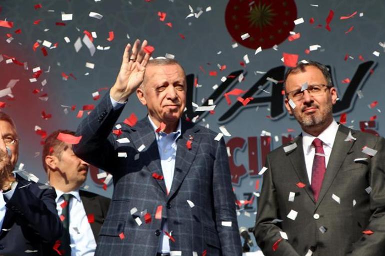Cumhurbaşkanı Erdoğandan Vanda net mesaj: Yakalarına yapışın, Sizden kim istedi diye sorun