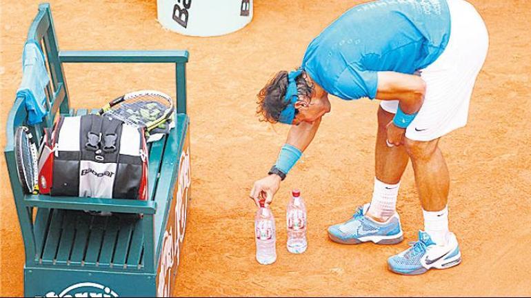 Rafael Nadalın inanılmaz başarısı Müller-Weiss Sendromuna rağmen yılmadı
