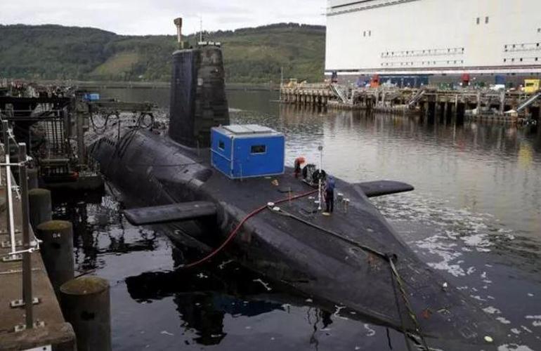 Nükleer denizaltıda skandal Gizli ilişki yaşayan subaylar görevden alındı...