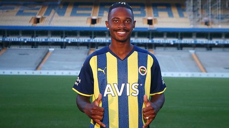 Fenerbahçenin yıldızına Sevilla talip Transfer için dev yarış