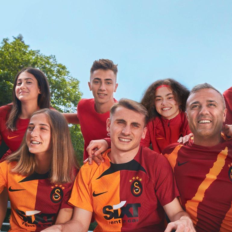 Galatasaray formalarını tanıttı Fiyatı tartışma konusu oldu