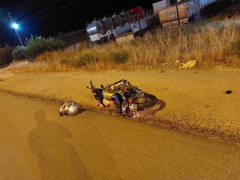 Kamyonla çarpışan motosikletteki anne- kız hayatını kaybetti
