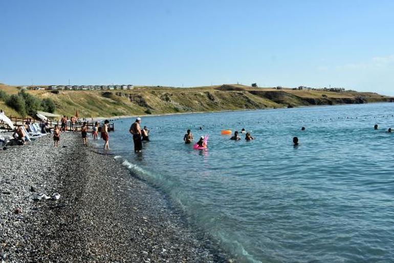 Van Gölünün mavi bayraklı plajında semaver ve mangal yasağı