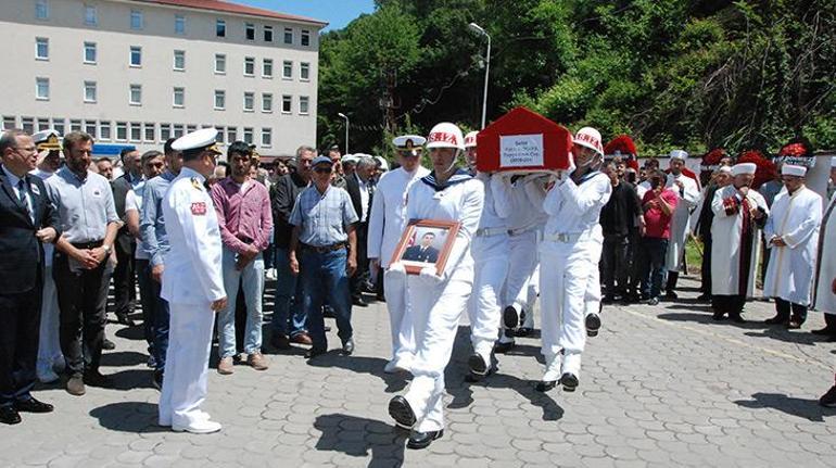 Şehit eşini Bizim ne güzel hayallerimiz vardı diyerek uğurladı