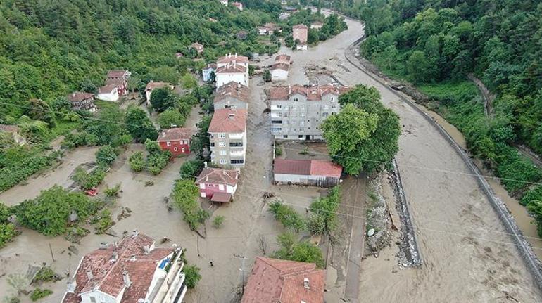 Kastamonu’da selin yıktığı köy havadan görüntülendi