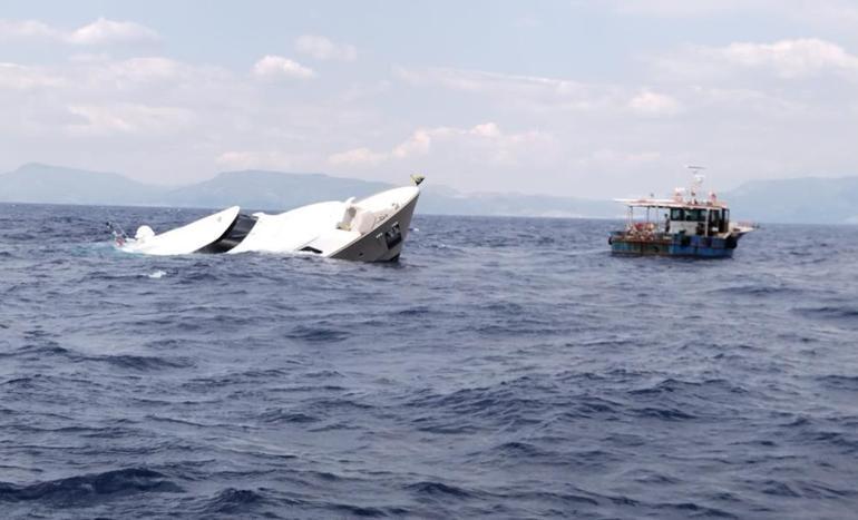 İzmirde hareketli dakikalar Lüks yattan son anda kurtarıldılar