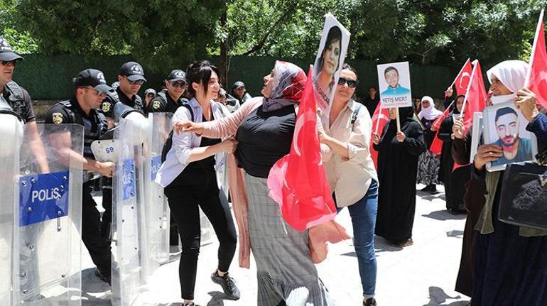 Vanda evlat nöbetindeki ağabey: Kardeşim gel teslim ol