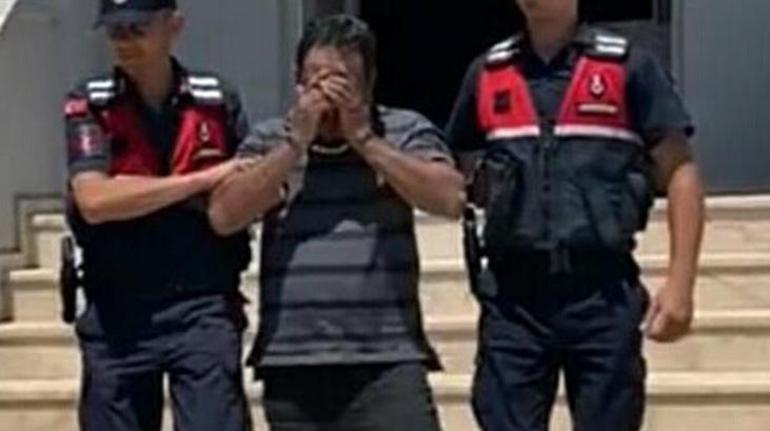 Tekneyle Yunanistana kaçmaya çalışan FETÖcüler yakalandı