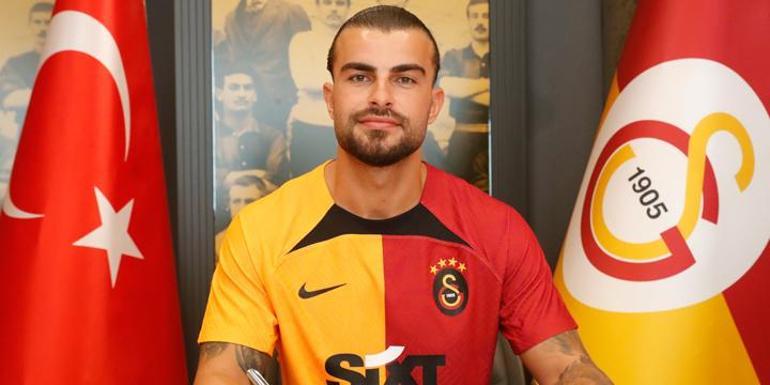 ÖZEL - Galatasaraydan golcü bombası Yıldız oyuncuyla anlaşma sağlandı
