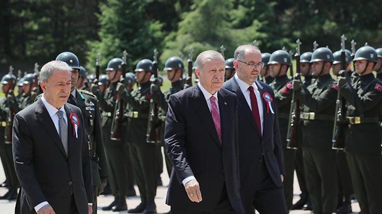 Cumhurbaşkanı Erdoğandan Yunanistana net mesaj: Bir asır önce yaşananlardan ibret alın