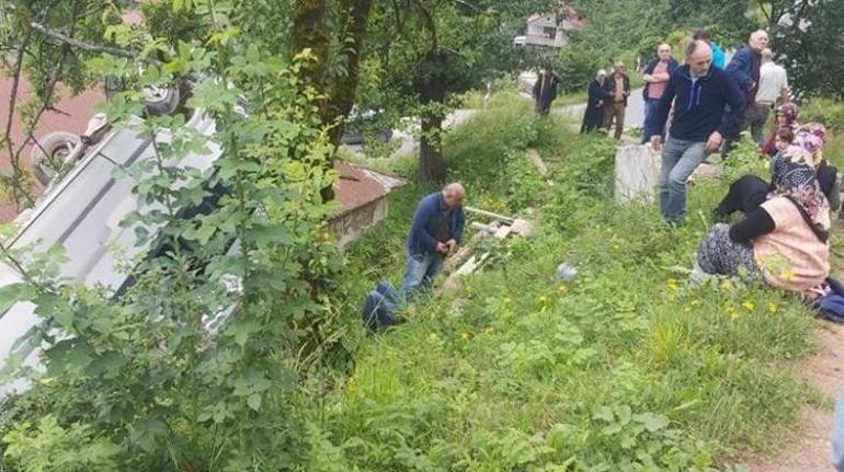 Trabzonda cenaze yolunda kaza: 8 yaralı