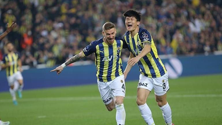 Fenerbahçeyle görüşmek için İstanbula geldi Dev transfer hamlesi, eski hocası istiyor