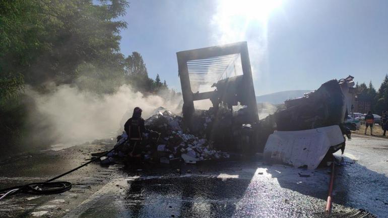 Anadolu Otoyolu’nda feci kaza: Sürücü hayatını kaybetti