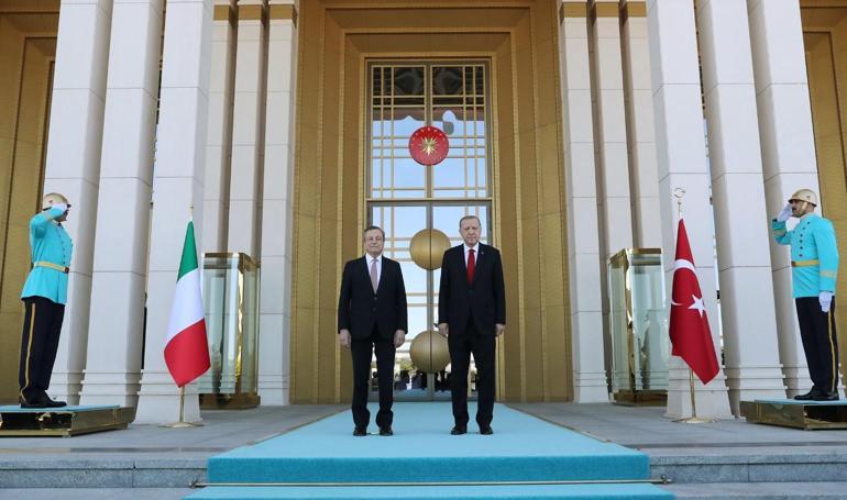 Cumhurbaşkanı Erdoğandan Draghiye resmi törenle karşılama