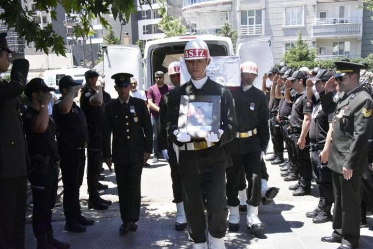 Şehit er Yusuf Gürler, Şanlıurfada son yolculuğuna uğurlandı