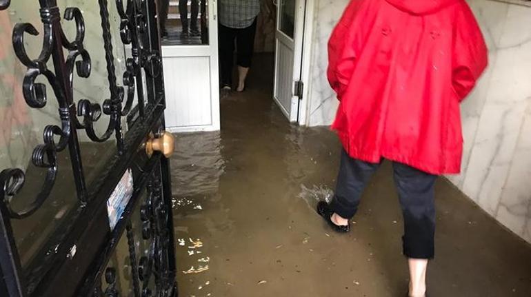 Meteoroloji saat vererek uyardı Kuvvetli sağanak yağış ve rüzgar geliyor