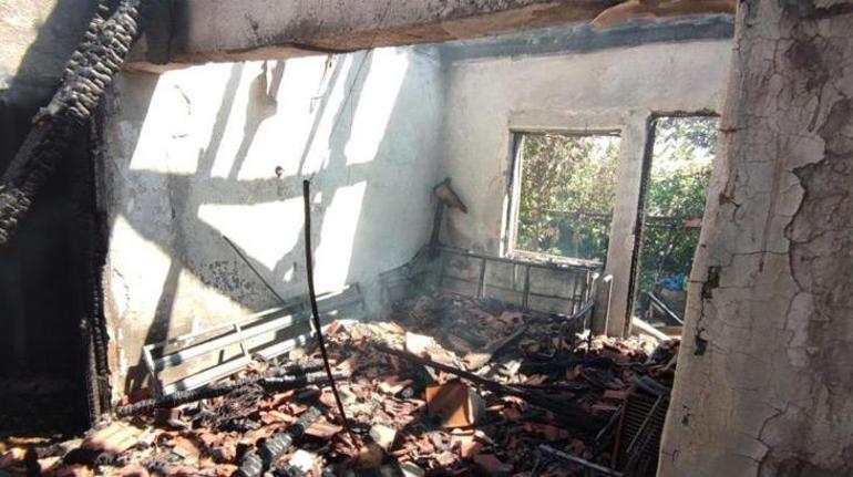 Çankırıda korkutan yangın İki ev kullanılamaz hale geldi