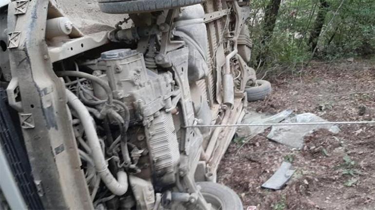 Amasya’da otomobil uçuruma yuvarlandı: Yaralılar var