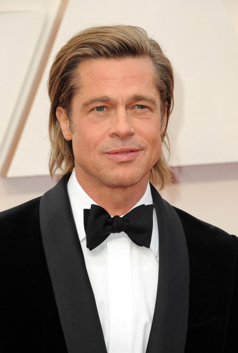Brad Pitt yeni filminin galasına etekle gitti Sosyal medyada yorum yağdı