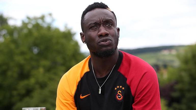 Karagümrükte Diagne fırtınası Galatasaraydan ayrılma nedenini menajeri açıkladı